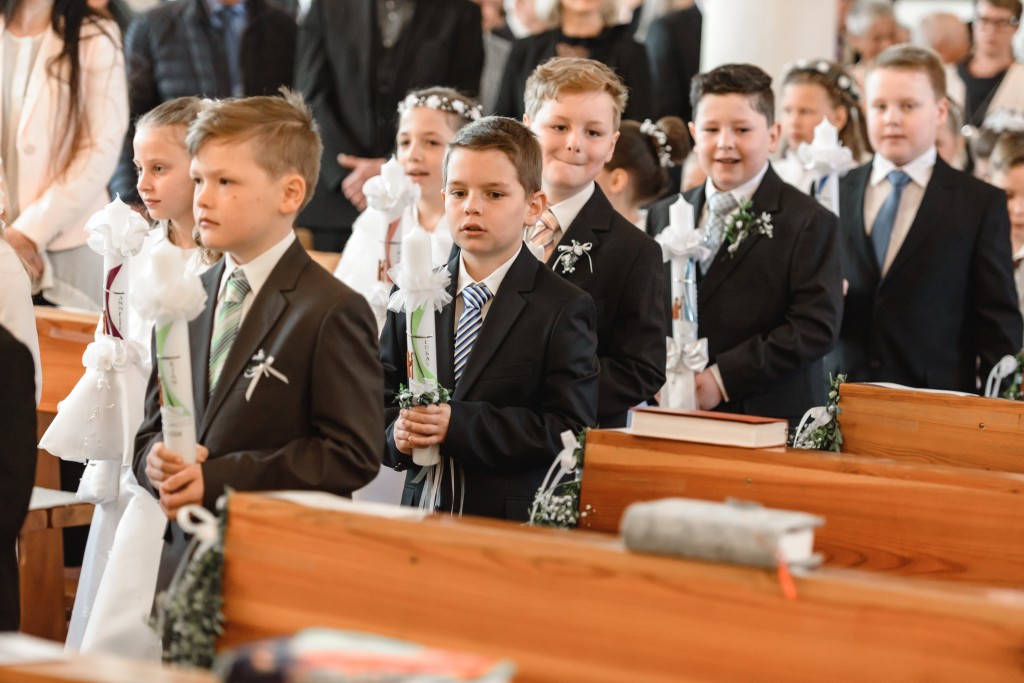 Erstkommonion Kommunion Eichsfeld Hohengandern 2018 Porträts Gruppenbilder Gottesdienst Taufe
