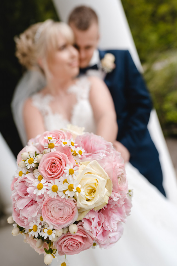 Hochzeit Claudia Florian Kassel Wilhelmshöhe Bergpark Schloss Kapelle Trauung Fotograf Fotoshooting Hochzeitsfotograf