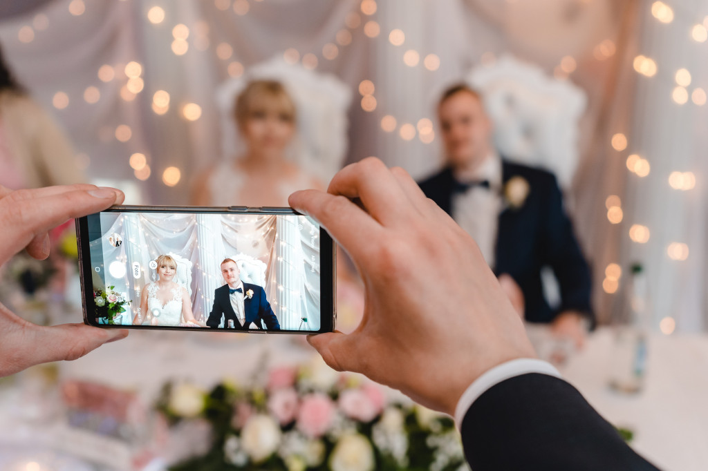 Hochzeit Claudia Florian Kassel Wilhelmshöhe Bergpark Schloss Kapelle Trauung Fotograf Fotoshooting Hochzeitsfotograf