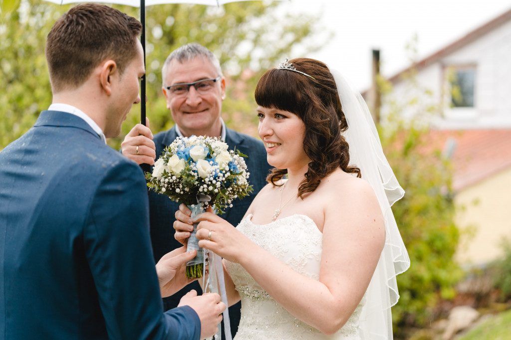 Hochzeit Lydia Martin Wachstedt Burg Scharfenstein Leinefelde Worbis Eichsfeld Fotograf Eichsfeld Fotoshooting Hochzeitsfotograf Küschen Hagis