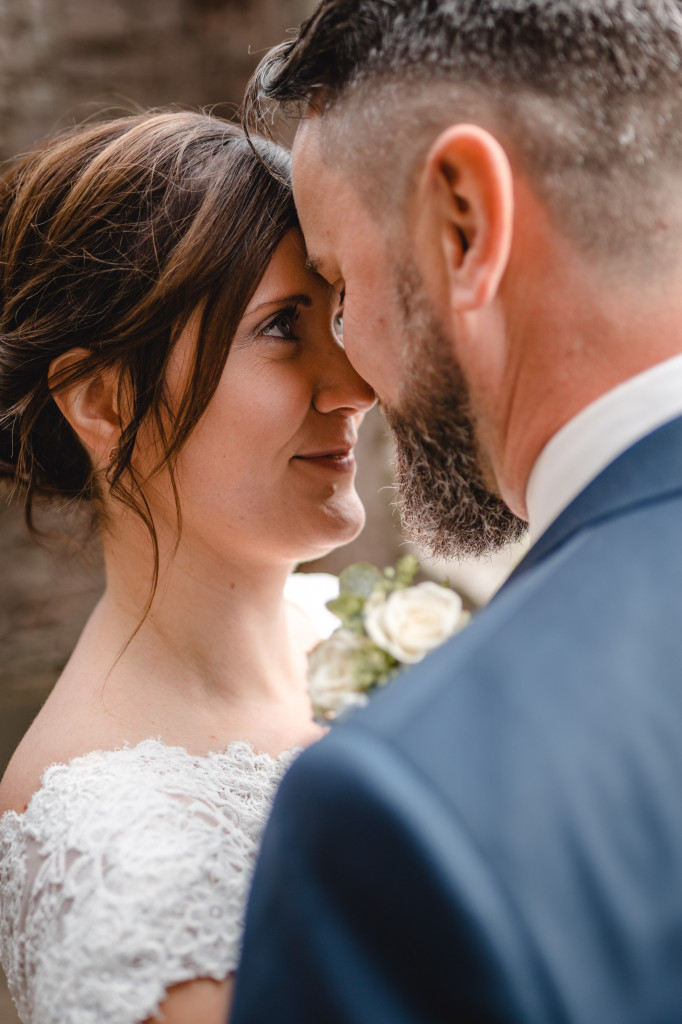 Hochzeit Corinna Patrick Burg Hanstein Eichsfeld Thüringen Hochzeitsfotograf Trauung Fotoshooting Bulli Festival Fotograf