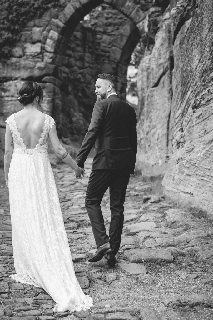 Hochzeit Corinna Patrick Burg Hanstein Eichsfeld Thüringen Hochzeitsfotograf Trauung Fotoshooting Bulli Festival Fotograf