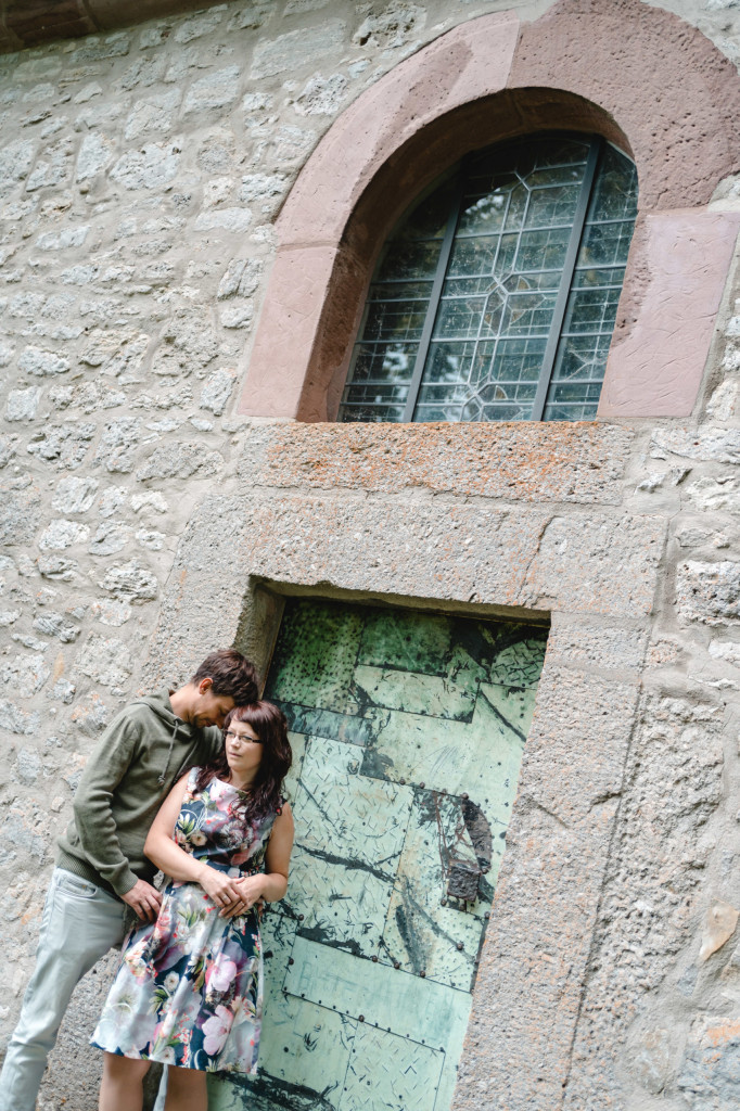 Kennenlernshooting Jennifer Bendix Kefferhausen Werdigeshäuser Kirche Hochzeitsfotograf Eichsfeld Fotoshooting Trauung