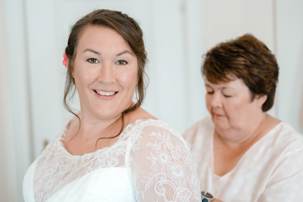 Hochzeit Meike Christian Schloss Wolfsbrunnen Schwebda Eschwege Fotograf Fotoshooting Trauung Hochzeitsfotograf