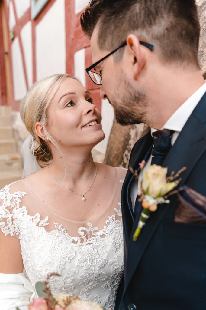 Hochzeit Jenny Christian Bodenrode Burg Bodenstein Neustadt Eichsfeld Fotograf Fotoshooting Trauung Hochzeitsfotograf